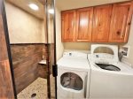 walk in shower - Full size washer and dryer